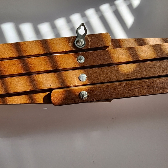 Vintage wooden accordion coat/hat/plants ect - Picture 8 of 14